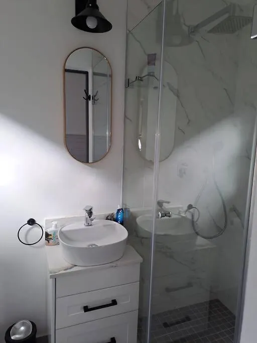 Modern Mountainside Home With Ocean View - Minimal Load Shedding Cape Town 0*,  Güney Afrika